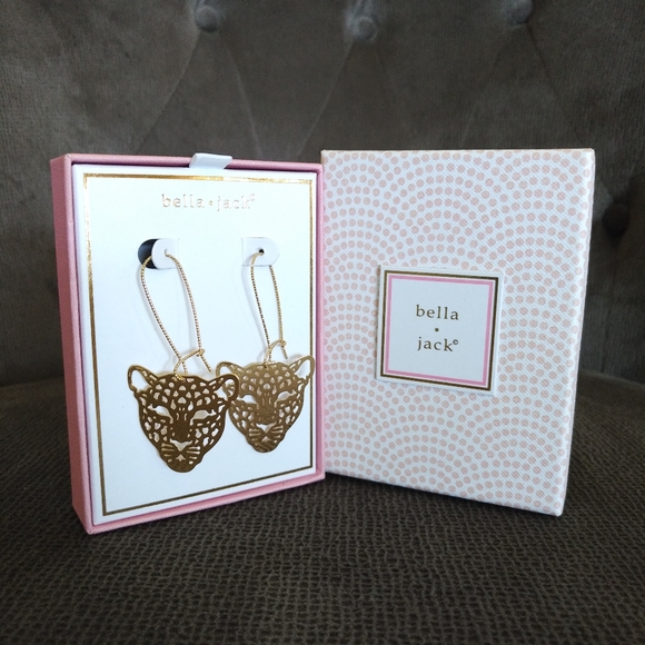 bella jack Laser Cut Leopard🐆 Head Earrings - Picture 6 of 13